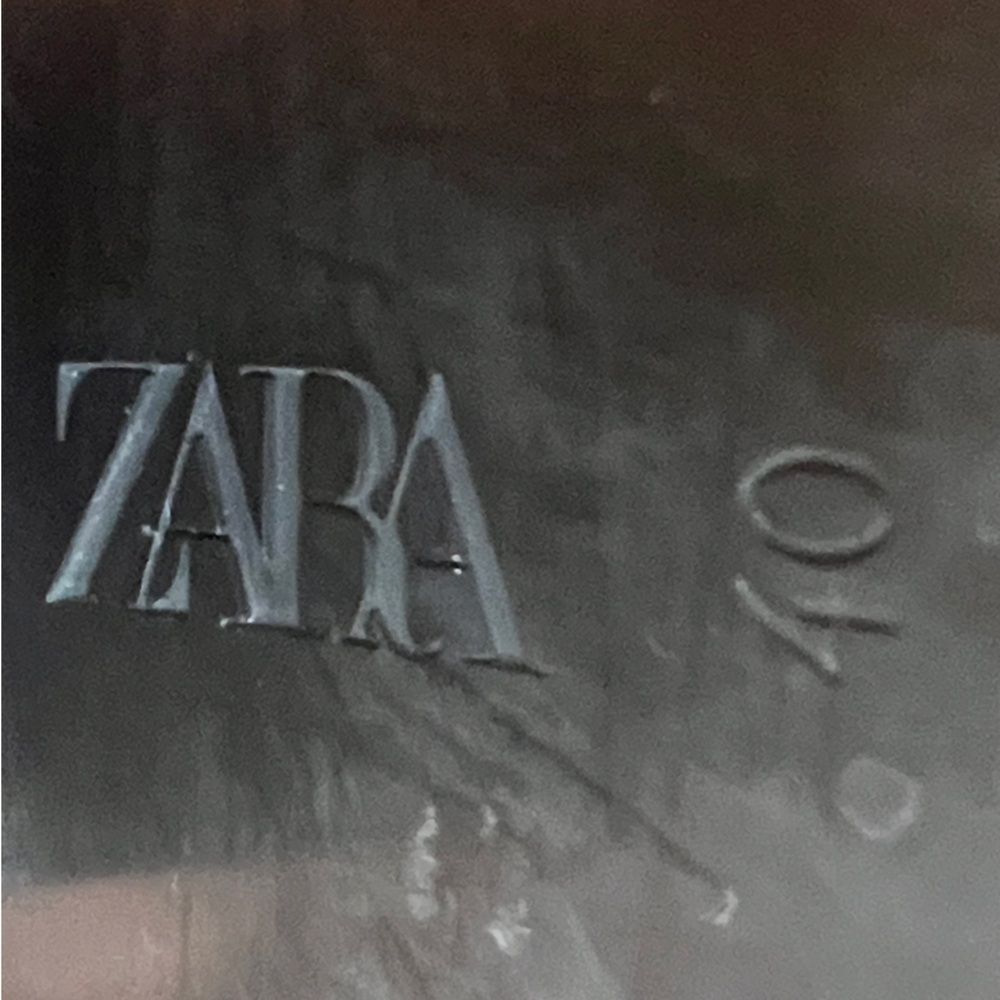Zara SZ 40 Black Croc-Pattern Ankle Boots - Picture 5 of 7